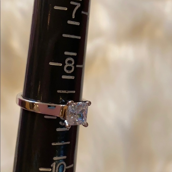 Statement Ring - Picture 4 of 4